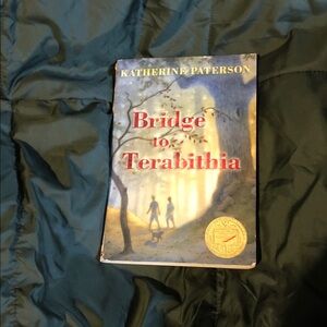 Katherine Paterson "Bridge to Terabithia" Paperback - Blue/Red Cover